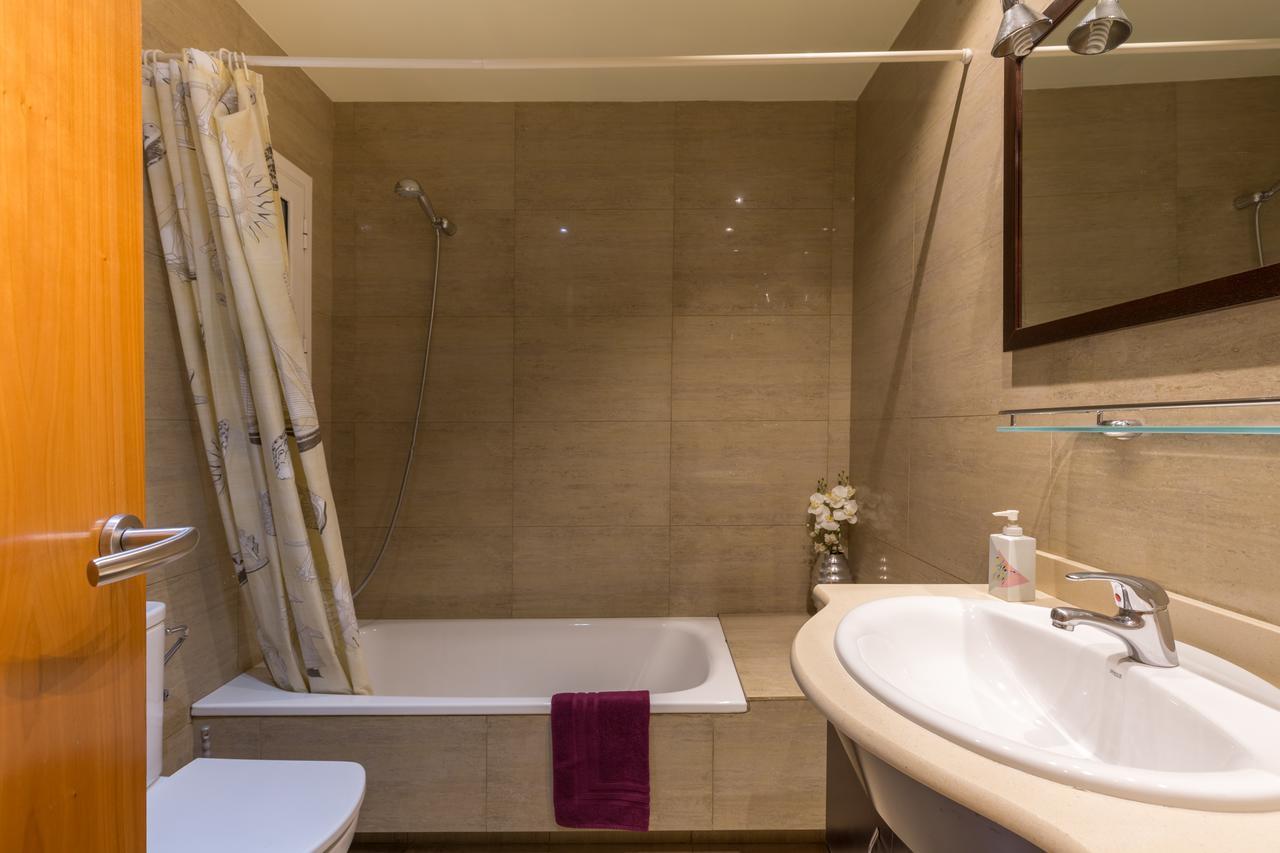 Aparteasy - Family Sant Antoni Apartment *