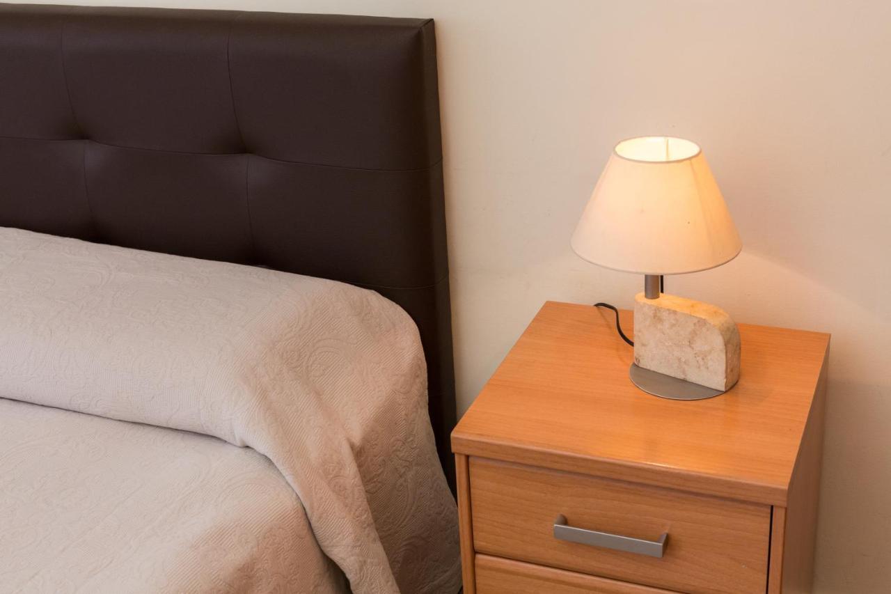 Aparteasy - Family Sant Antoni Apartment Barcelona